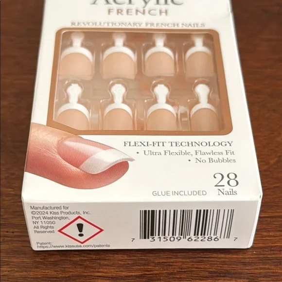 Kiss Women's Acrylic French Manicure Set NWT - Picture 4 of 11